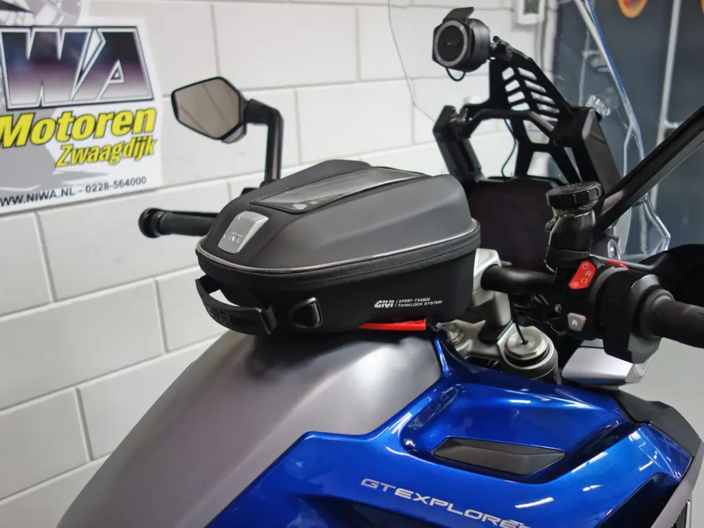 Gebruikte Triumph Tiger 1200 all-road met 1160cc motor uit 2022 bij NIWA Motoren