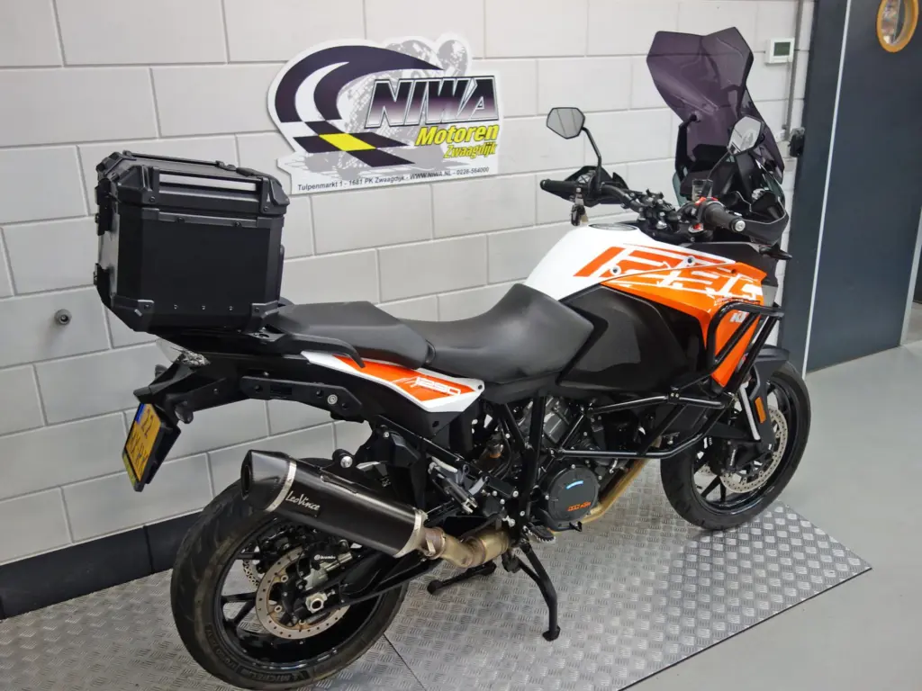 Gebruikte KTM 1290 Super Adventure all-road met 1301cc motor uit 2017 bij NIWA Motoren