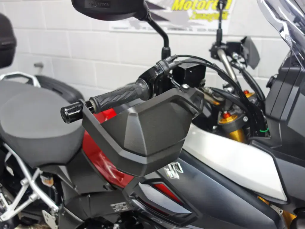 Gebruikte Suzuki V-Strom 1000 all-road met 1037cc motor uit 2014 bij NIWA Motoren