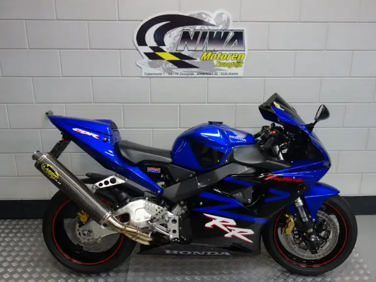 Gebruikte Yamaha R7 sport met 689cc motor uit 2023 bij NIWA Motoren