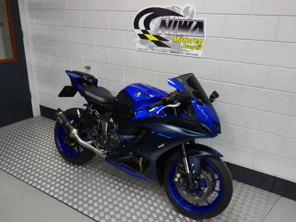 Gebruikte Yamaha R7 sport met 689cc motor uit 2023 bij NIWA Motoren